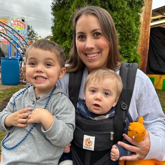 Meet your Posher, Laurie - Picture 2 of 2